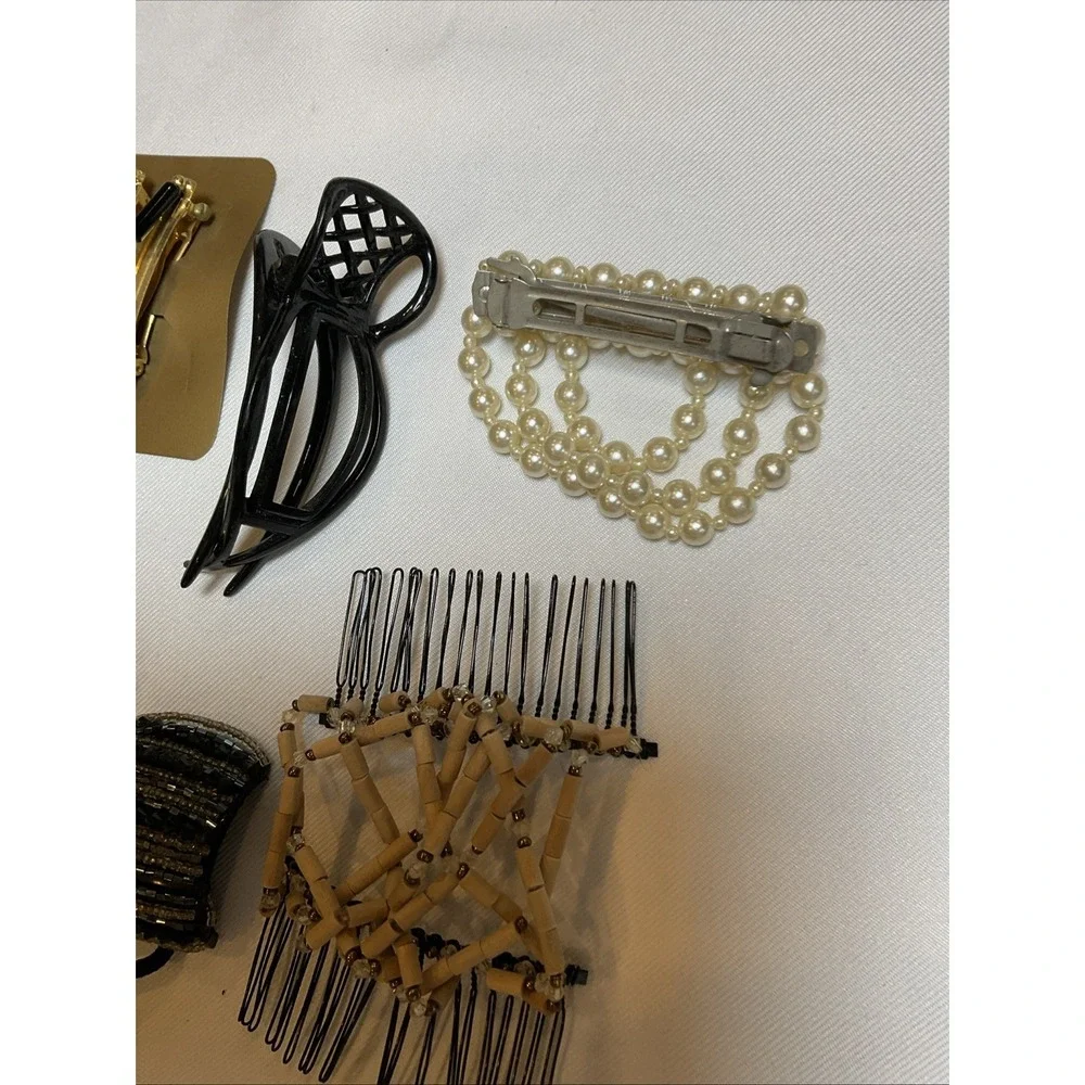 Vintage Hair Accessory Lot Of 24 Banana Clip Barrette Combs Pins Band Cincher